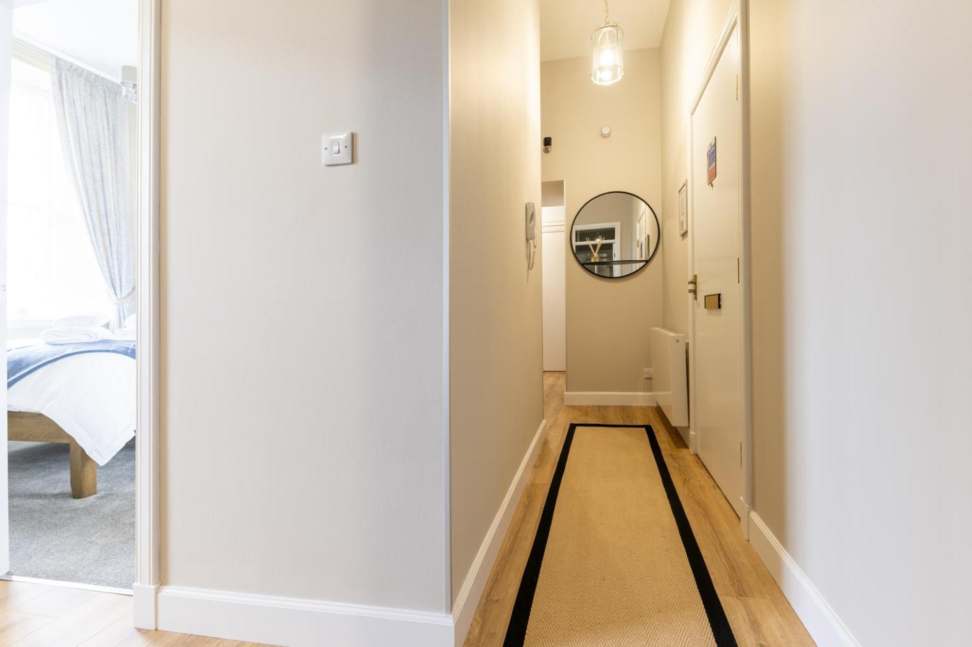因弗内斯1 Old Edinburgh Court公寓 外观 照片